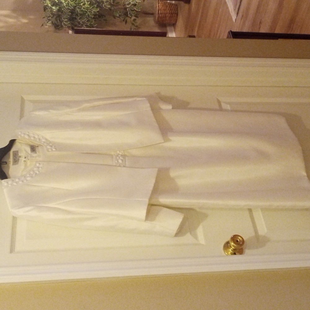 Women's two piece suit